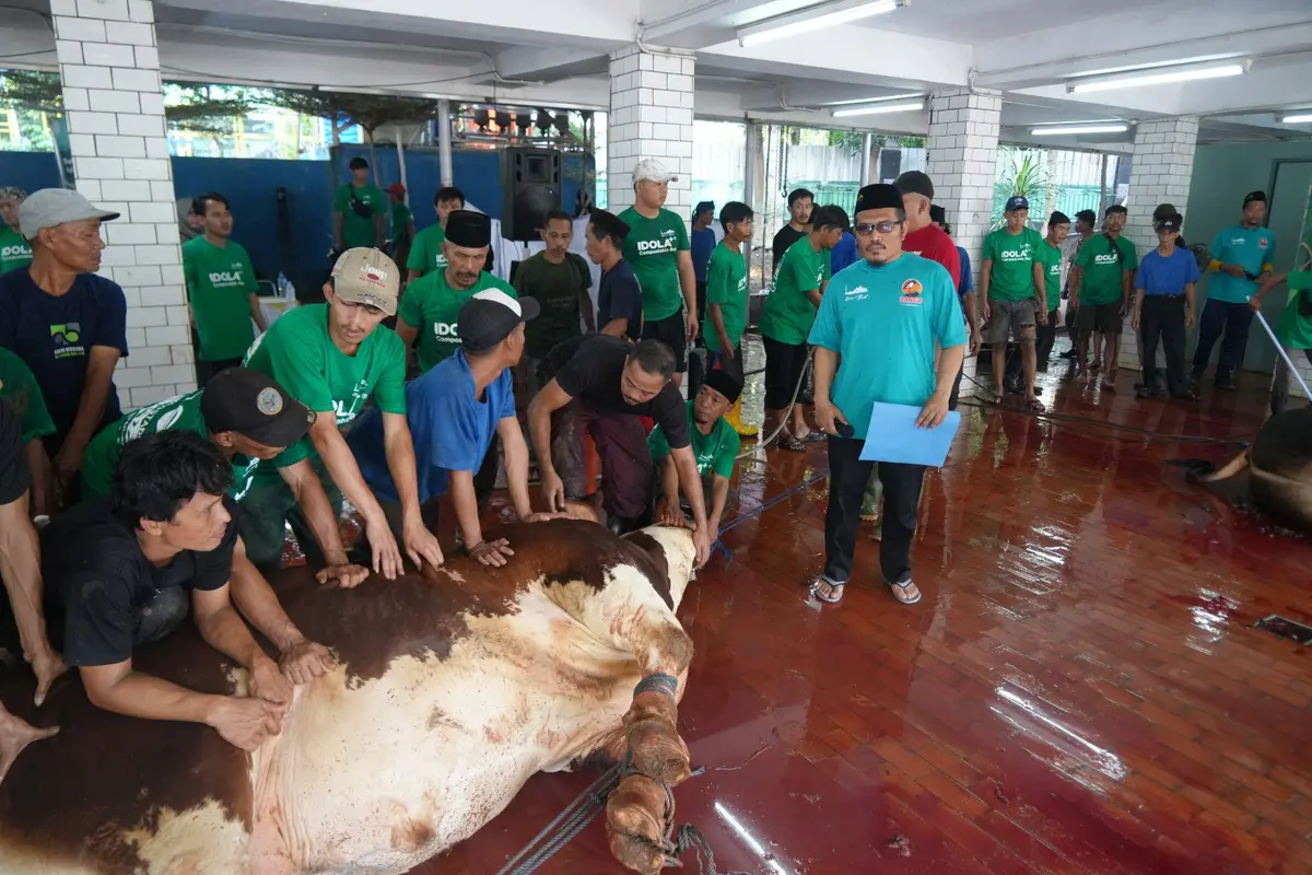 Prosesi pemotongan hewan kurban di salah satu masjid di Jakarta. (Istimewa)