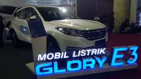 Ikut berpartisipasi dalam ajang pameran kendaraan listrik Indonesia Electric Motor Show (IEMS) 2019, PT Sokonindo Automobile (DFSK) kembali menampilkan mobil listrik andalannya Glory E3.