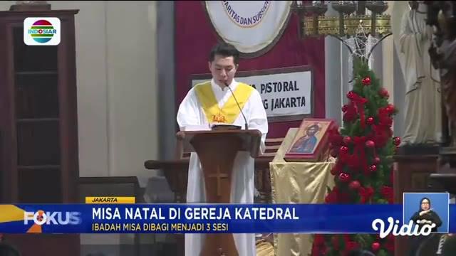 Fokus edisi (25/12) mengangkat berita-berita pilihan sebagai berikut, Warga Nyaris Terseret Banjir Bandang, Khidmat Misa Natal, Objek Wisata Dipenuhi Ratusan Pengunjung, Gunung Raung Erupsi.