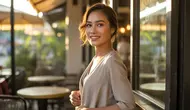 Cara Jadi Wanita yang Disukai Banyak Pria, Pancarkan Pesona dari Dalam dan Luar
