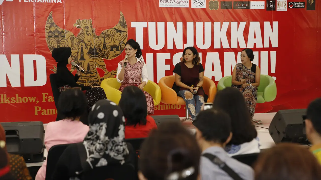 Talkshow dan fashion show yang memamerkan beragam produk UKM, di Jakarta, Jumat (2/8/2019).