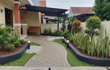 8 Inspirasi Halaman Depan Rumah Ramah Lansia, Cantik dan Mudah Dirawat