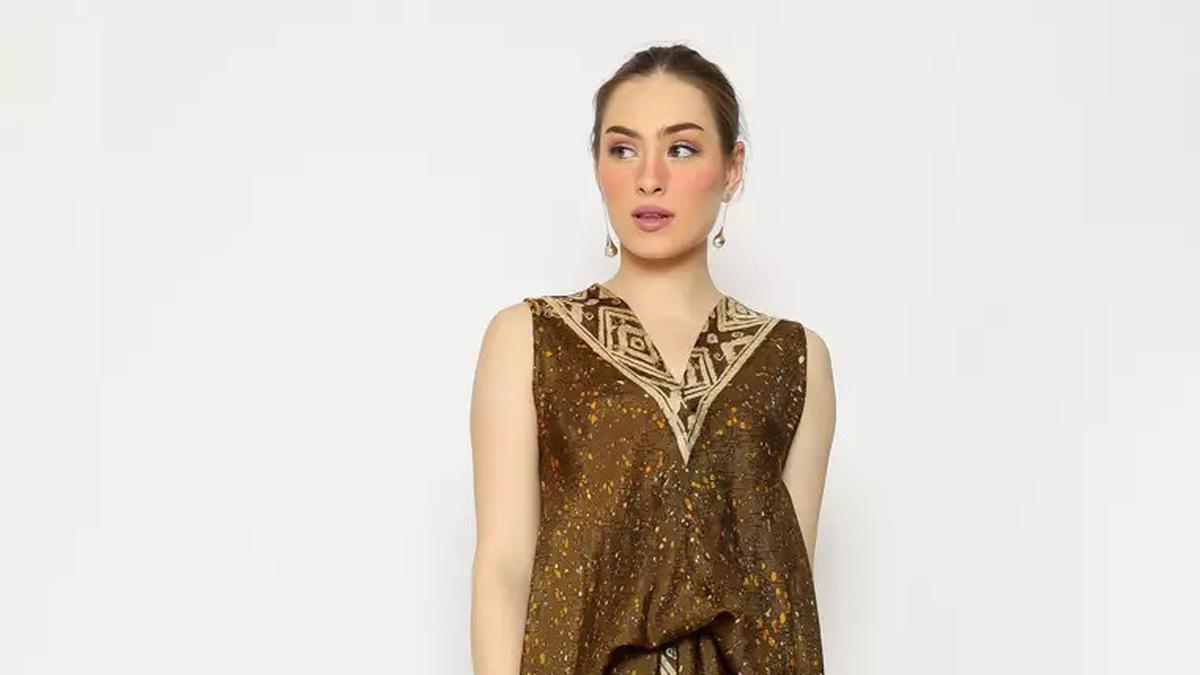 Inspirasi Model Dress Batik Panjang yang Stylish, Sesuaikan dengan Gaya Anda