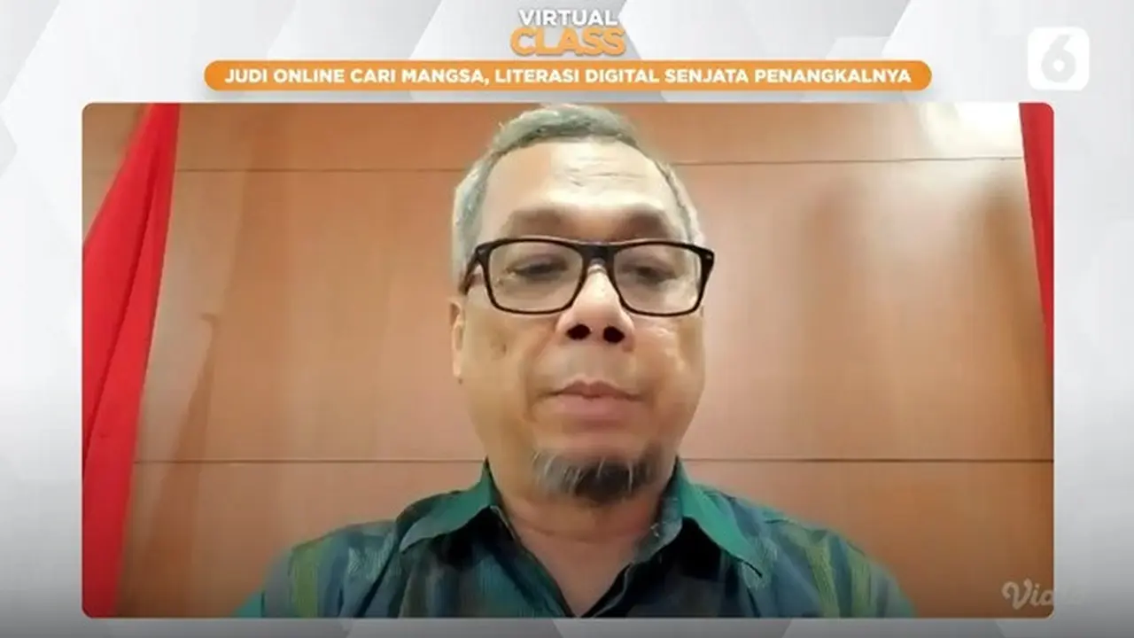 Direktur Jenderal Informasi dan Komunikasi Publik Kementerian Komunikasi dan Informatika (Kominfo), Usman Kansong Saat Menjadi Pembicara dalam Acara Virtual Class Liputan6.com bertajuk "Judi Online cari Mangsa, Literasi Digital Senjata Penangkalnya", Juma