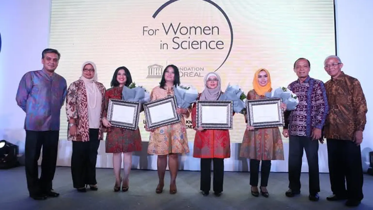 20151203-4 Ilmuwan Perempuan Indonesia-Penghargaan Sains-Jakarta