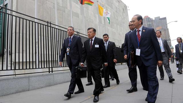 Pimpin Delegasi Indonesia, Wapres JK Berjalan Kaki Menuju Markas PBB