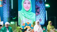 Terangi Jawa Timur, Habib Syech: Khofifah Terus Berjuang Lewat Sholawat