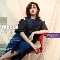 Tampil gorgeous untuk weekend dengan mix and match yang pas. (Model: Dasha F-Model, Stylish: Tbmyudi, Photographer: Daniel Kampua, Makeup & Hairdo: Linda Kusumadewi, DI: Nurman Abdul Hakim)
