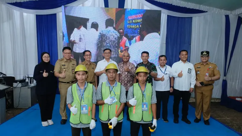 Semen Baturaja Latih dan Sertifikasi Ribuan Pekerja Konstruksi di Palembang