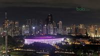 Pemandangan Stadion Utama GBK sebelum pemadaman lampu di Kawasan DPR-MPR Jakarta, (24/3/2018). Earth Hour 2018 menjadikan Stadion Utama GBK sebagai ikon menyambut Asian Games 2018. (Bola.com/Nick Hanoatubun)