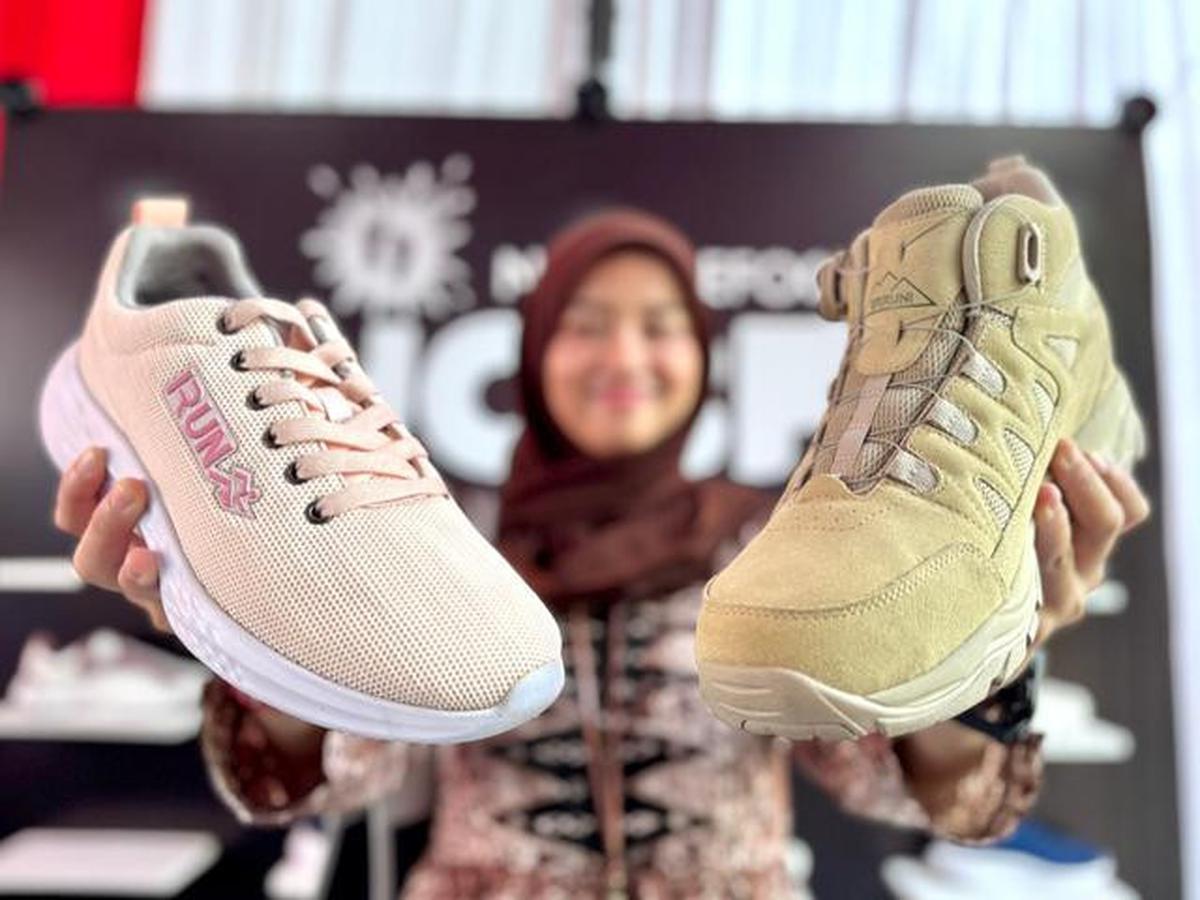 17 Merk Sepatu Lokal dengan Kualitas Premium dan Harganya Lebih Masuk Akal