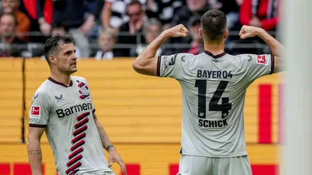 Foto: Sangarnya Bayer Leverkusen saat Pesta Gol ke Gawang Eintracht Frankfurt, Rekor Tak Terkalahkan Berlanjut