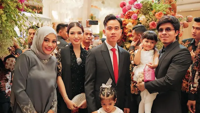 Potret Tampilan Anggun Istri Wakil Presiden Selvi Ananda Berkebaya Hitam Hadir di Pernikahan Anggota MPR