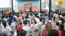 Suasana saat pargelaran Pesta Pendidikan di RPTRA Kalijodo, Jakarta, Selasa (2/5). Peringati Hari Pendidikan Nasional, RPTRA Kalijodo gelar acara berkarya untuk pendidikan barengan Pesta Pendidikan. (Liputan6.com/Yoppy Renato)