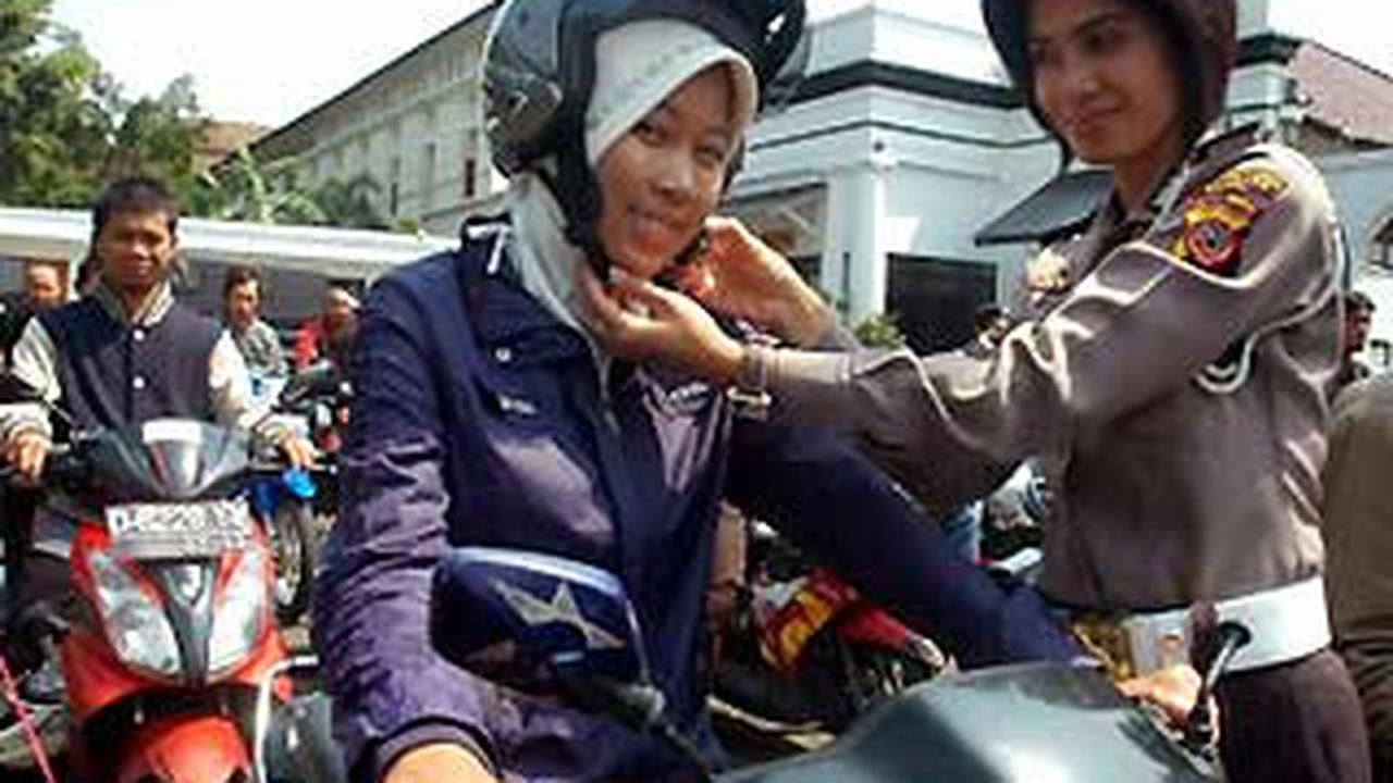 Helm SNI