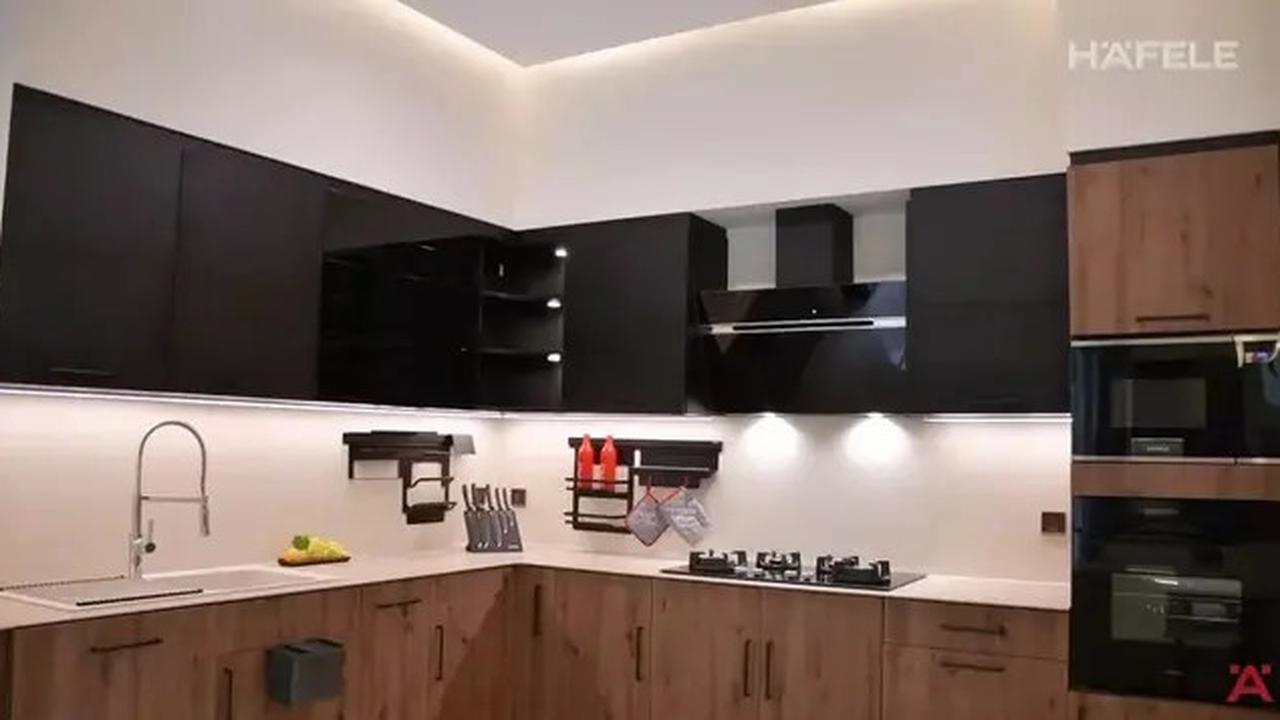 Potret Dapur Mewah Roger Danuarta Serba Otomatis, Elegan, dan Penuh Teknologi Canggih