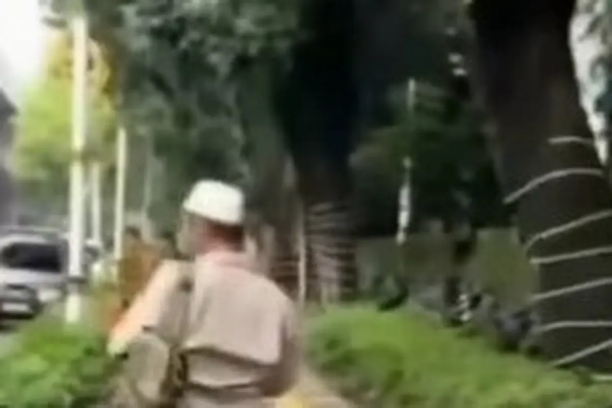 Polisi Disanksi Gara-Gara Catcalling Wanita di Trotoar Kebayoran Baru