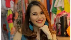 Ayu juga meminta doa dari fans agar ia semakin sukses dan dapat memberikan yang terbaik untuk   keluarganya.