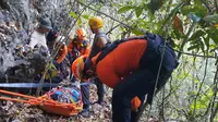 Niat Kembangkan Wisata, Enam Mahasiswa Terjebak di Goa