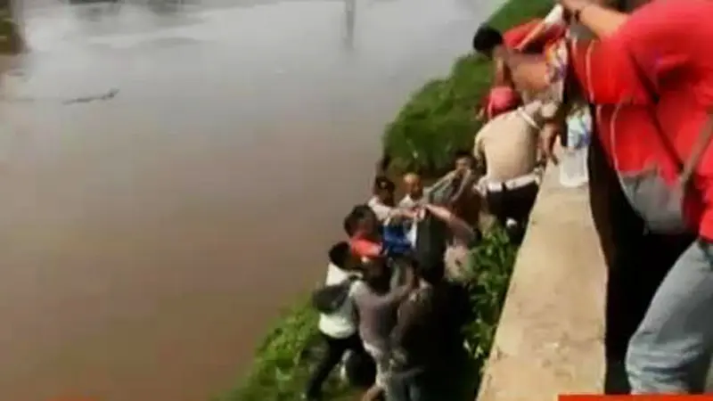 VIDEO: Jenazah Polisi Lompat ke Ciliwung Ditemukan di Jatipulo