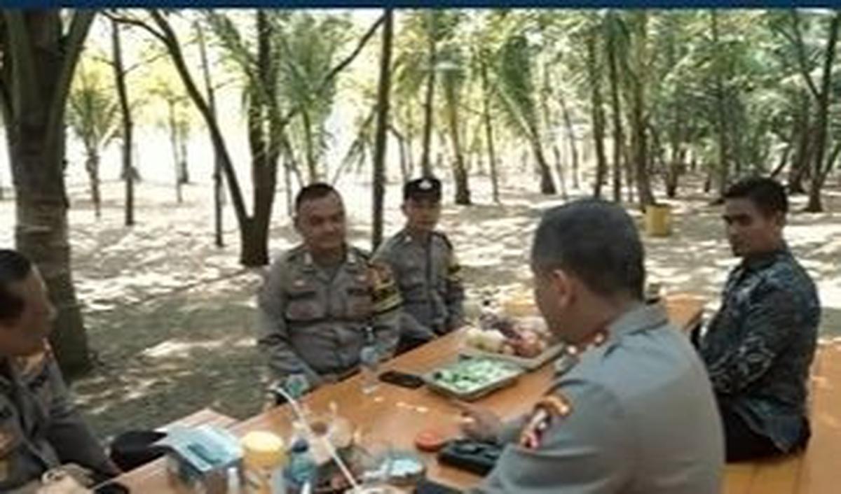 Selain itu, Fadil juga menyampaikan kekagumannya kepada seorang anggota bernama Sandi.