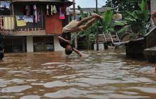Mandailing Natal banjir, jalan lintas Sumatera putus