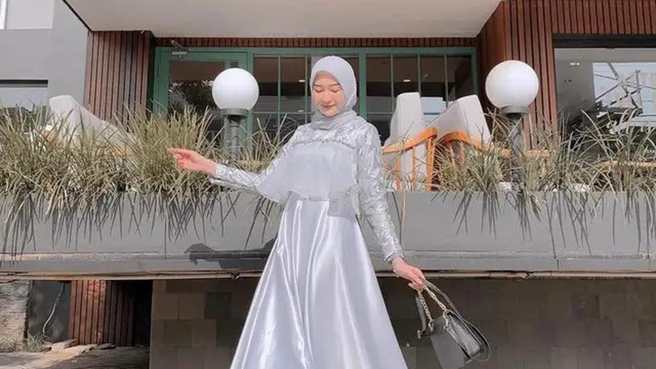 5 Model Gamis Brokat Terbaru untuk Perpisahan Sekolah, Tampil Anggun dan Berkesan di Hari Spesial