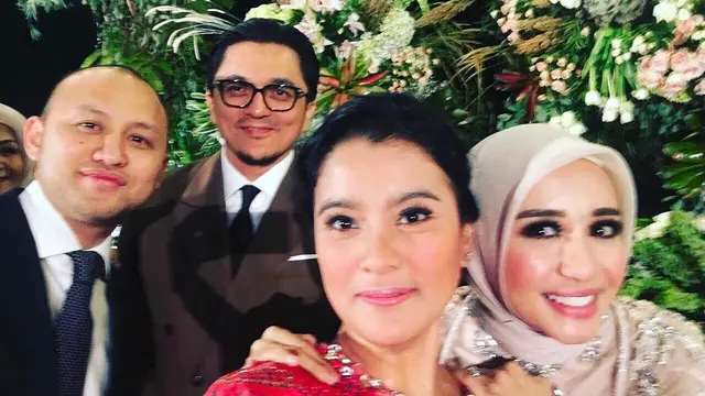 5 Seleb yang hadiri pernikahan mantan