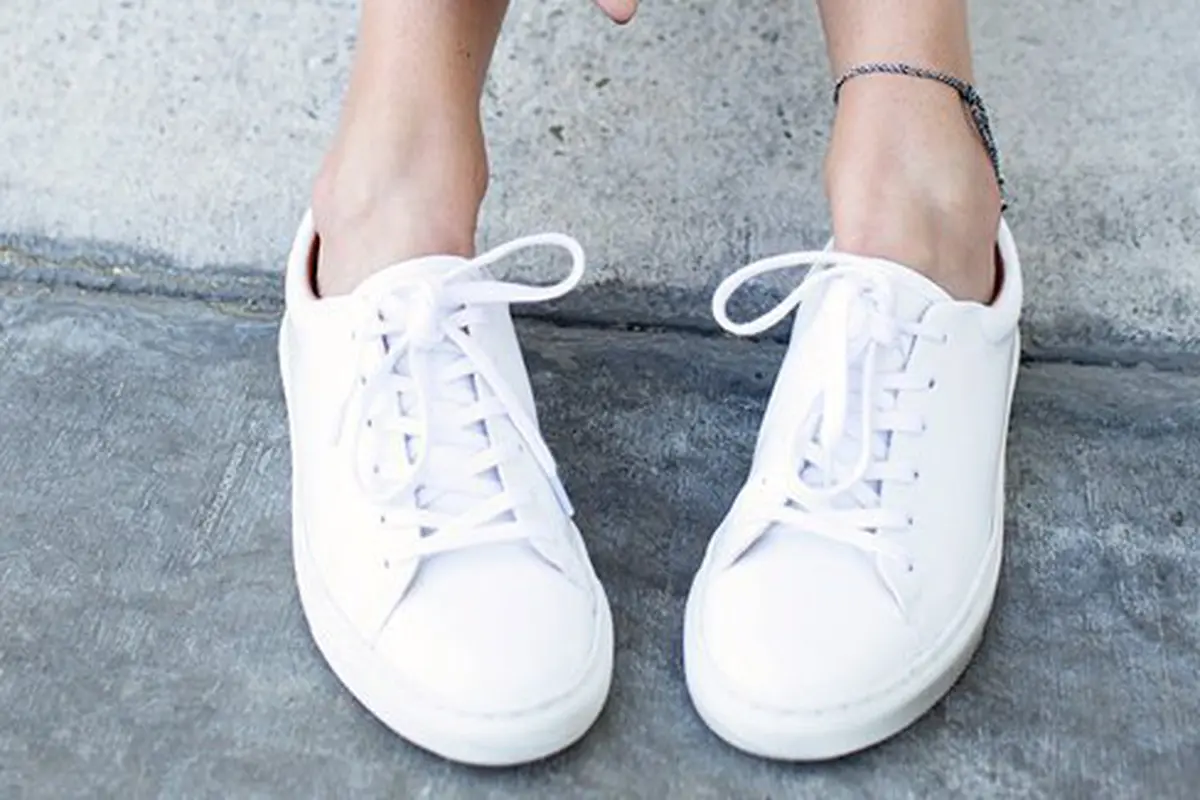 Sepatu yang bau menyebabkan kaki ikut jadi bau/copyright: thinkstockphotos.com