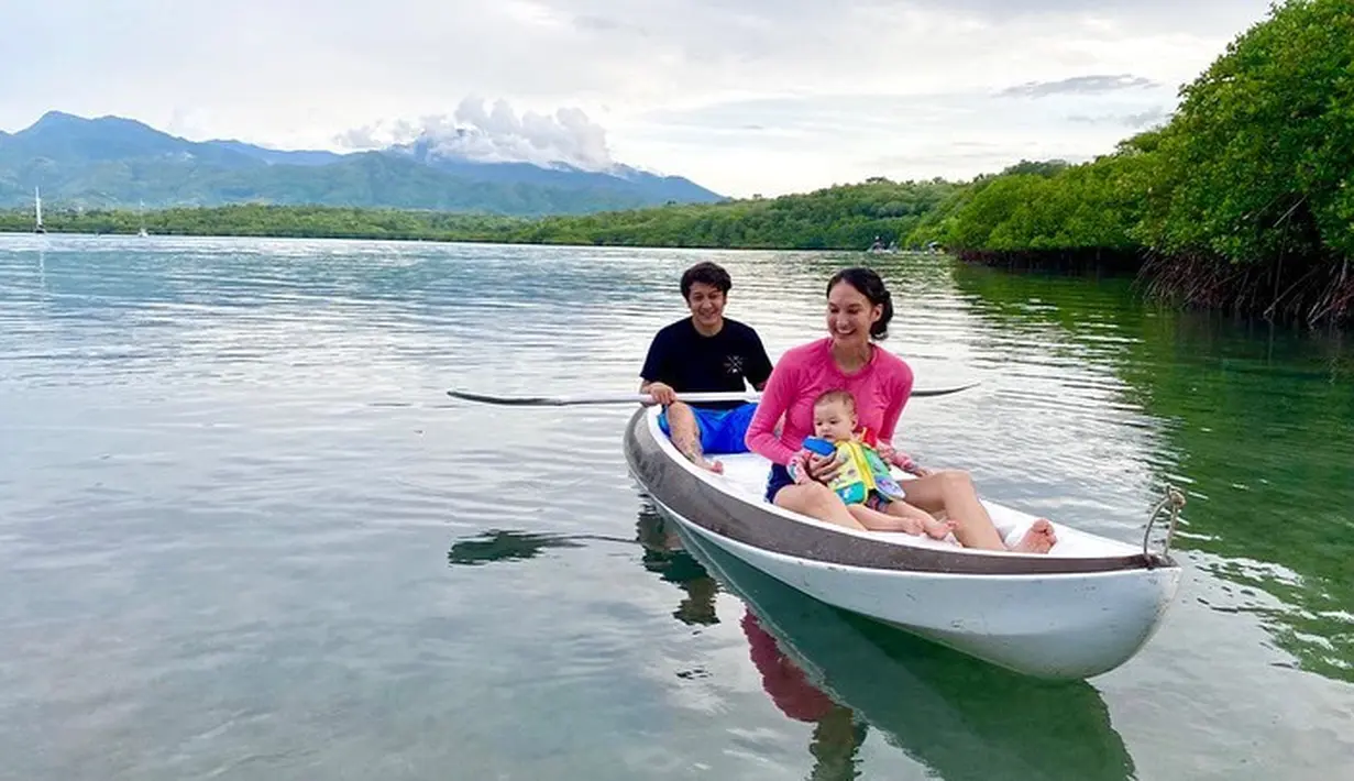 [Instagram/nadinelist]