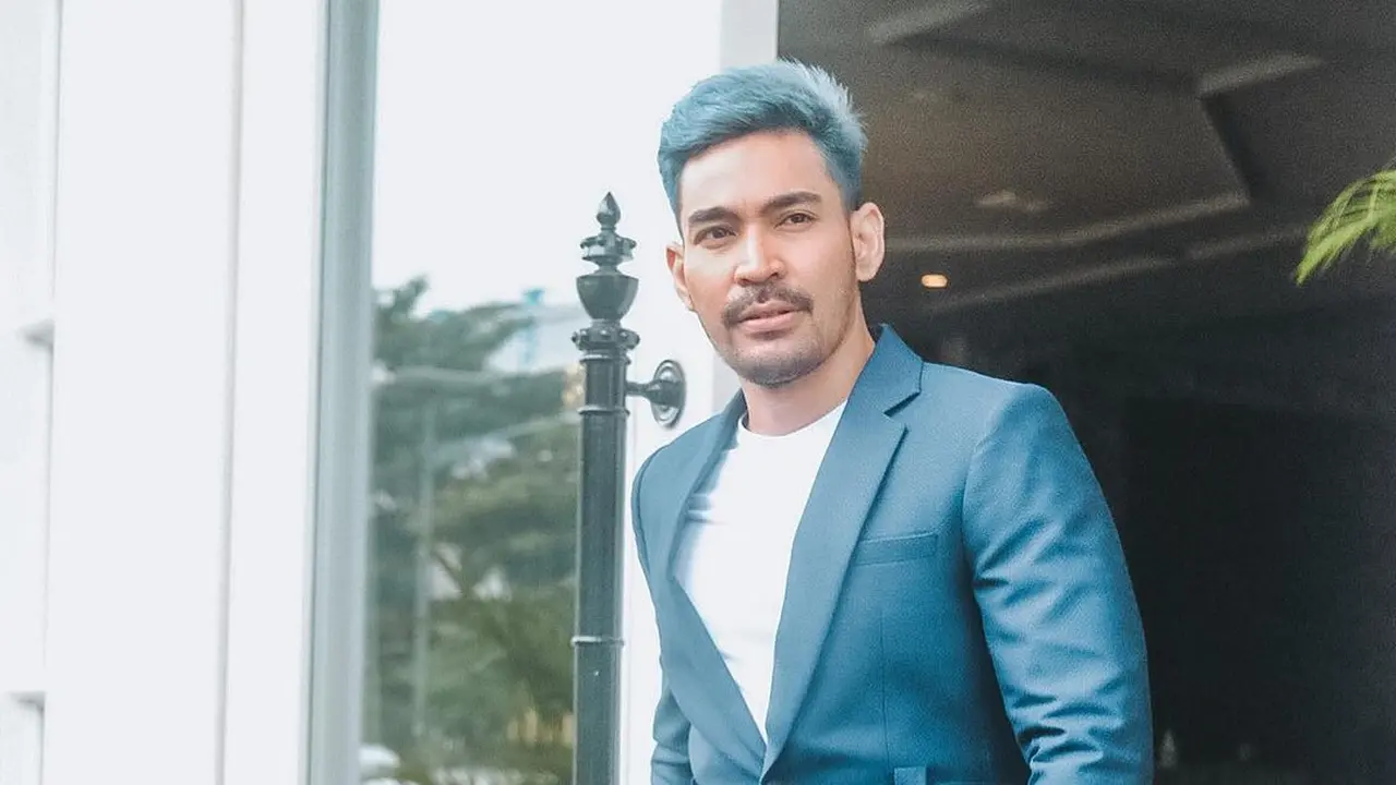 Robby Purba.
