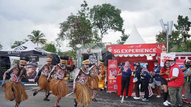 Telkomsel menghadirkan pengalaman akses jaringan 5G di Papua