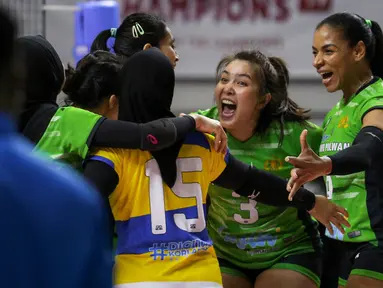 Jakarta Mandiri Popsivo Polwan berhasil menyegel peringkat ketiga dalam grand final PLN Mobile Proliga 2022, Sabtu (26/3/2022) di Padepokan Voli Jenderal Polisi Kunarto, Sentul. Mereka menang 3-1 (25-22, 13-25, 25-21 dan 25-22) atas Jakarta Pertamina Fastron. (Bola.com/Bagaskara Lazuardi)