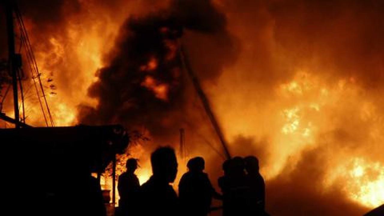Kebakaran gudang oli berhasil dipadamkan