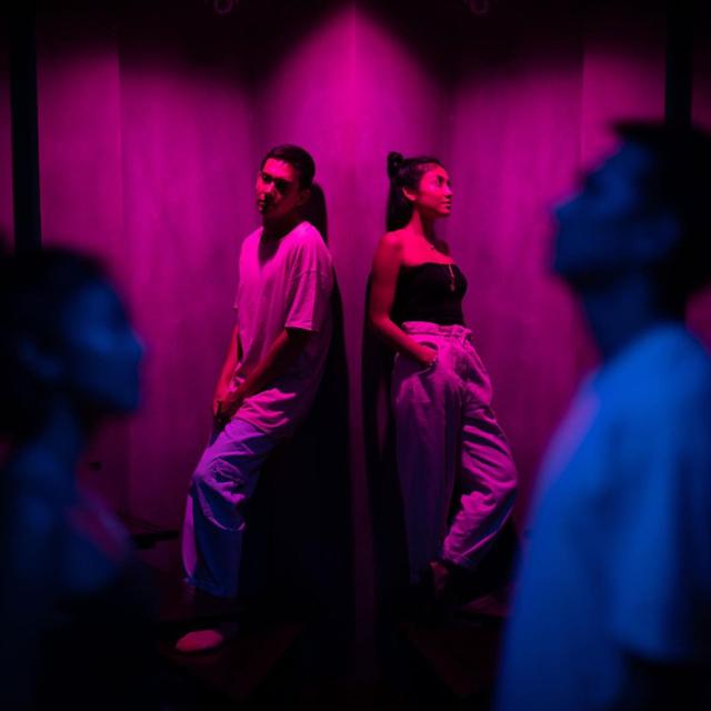 Dikabarkan Segera Menikah, Ini 7 Momen Manis Adipati Dolken dan Canti Tachril