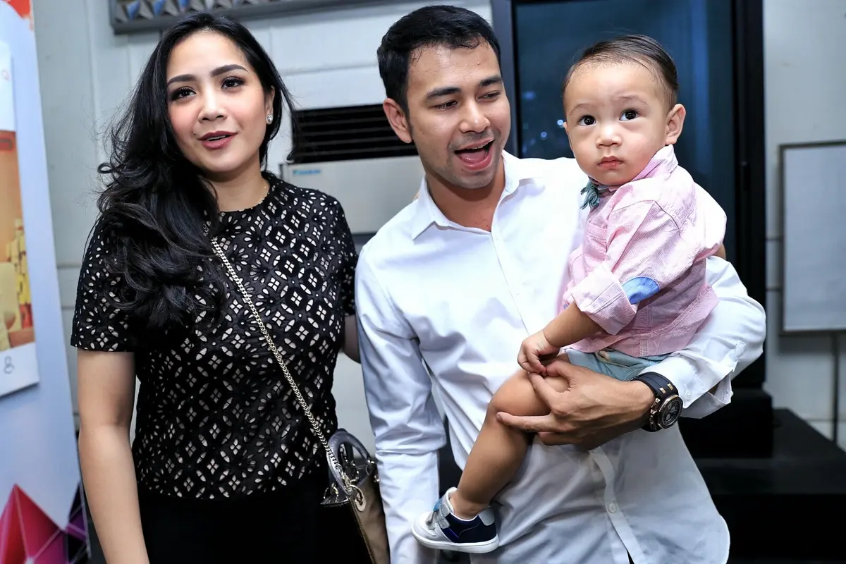 [Bintang] Raffi Ahmad dan Nagita Slavina
