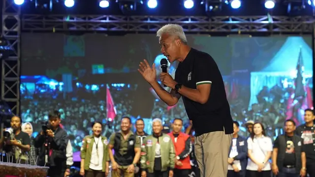 Calon Presiden nomor urut 3, Ganjar Pranowo, di Lapangan Merdeka, Kabupaten Klaten, Jawa Tengah, Rabu (7/2) (Istimewa)