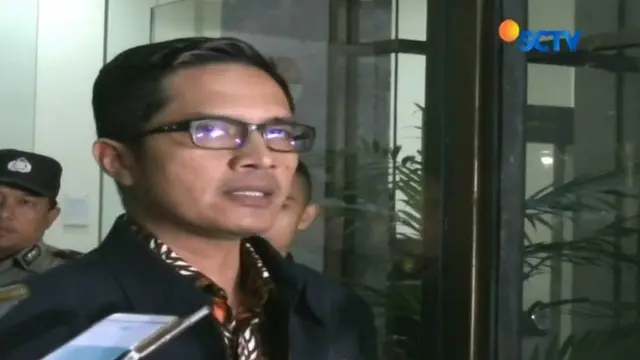 Juru Bicara KPK Febri Diansyah membenarkan penyidik KPK mendatangi rumah Setya Novanto berniat untuk menyerahkan surat penangkapan untuknya.