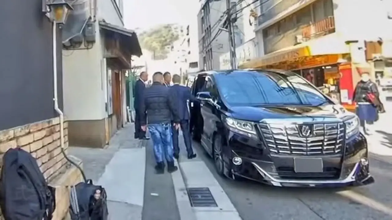 Mobil yang Sering Digunakan Mafia Yakuza