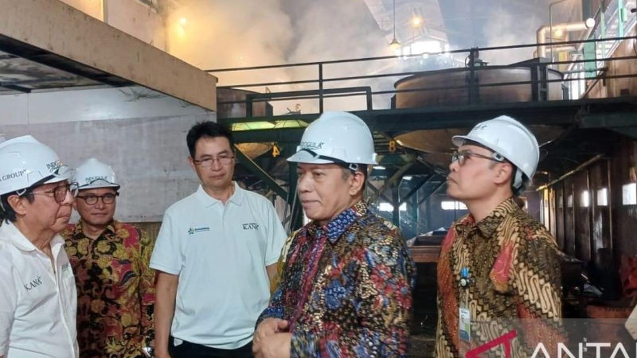 Koperasi Industri Gula Jadi Kunci Swasembada Pangan Nasional, Menkop Ferry Juliantono Tekankan Pentingnya Kemitraan