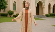 Gamis Outer Brokat agar Penampilan Makin Anggun dan Elegan (created by AI)