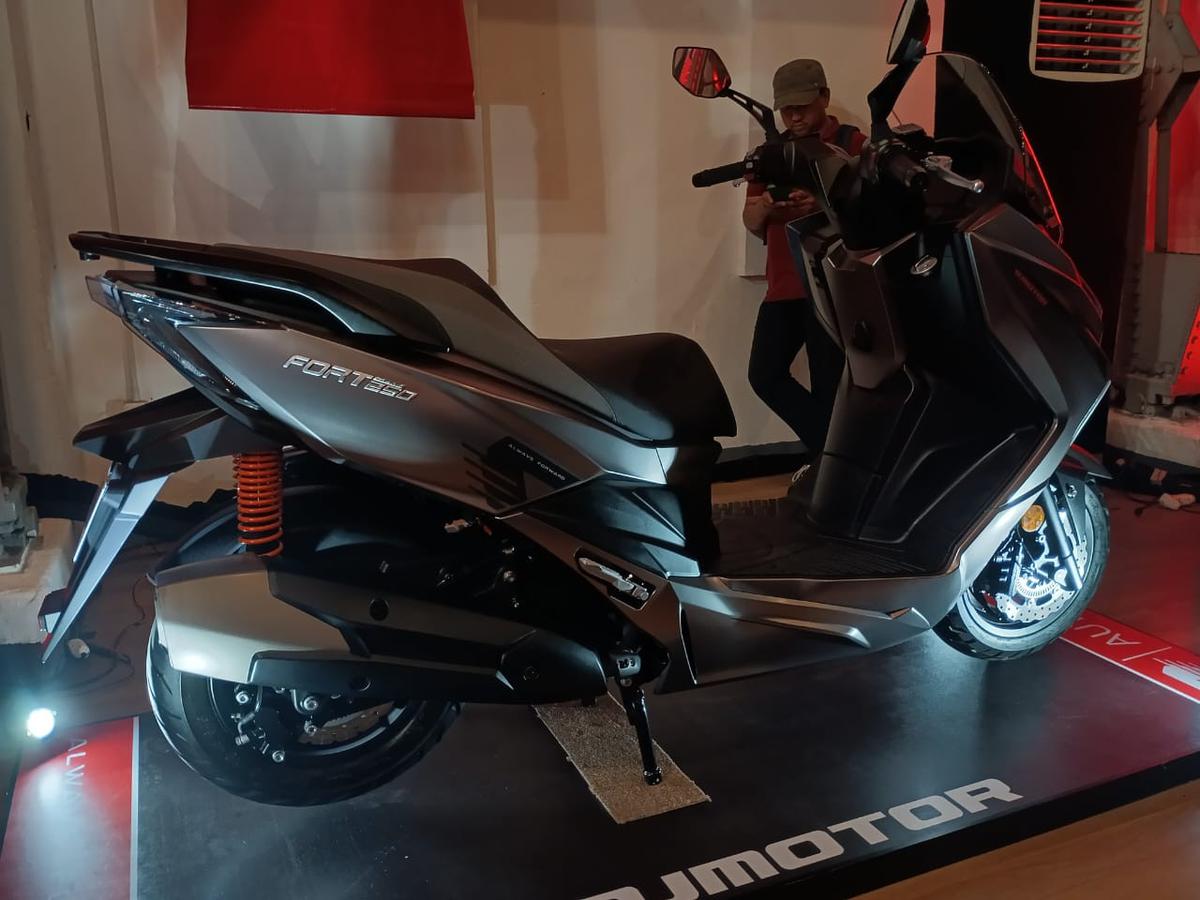 QJMOTOR Hadir di Indonesia: Ekspansi Besar-Besaran
