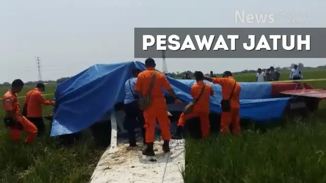 Sebuah pesawat latih Cessna 172 terjatuh dalam posisi terbalik di area persawahan di Desa Banjar Wangunan, Kecamatan Mundu, Kabupaten Cirebon, Jawa Barat
