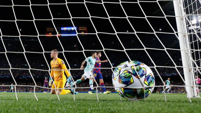 2 Gol Suarez Bawa Barcelona Taklukkan Inter Milan