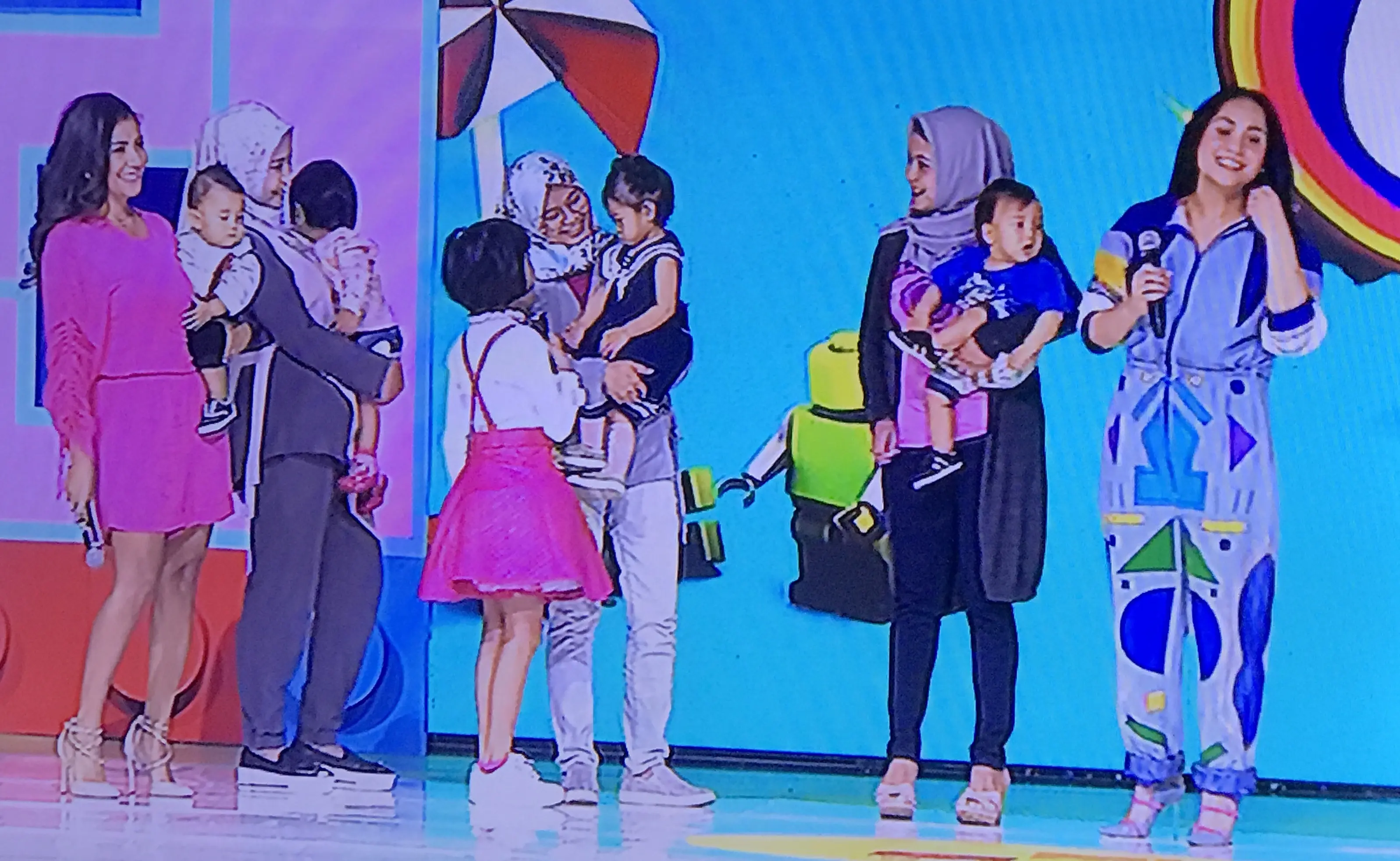 Nagita Slavina menjadi host acara konser anak untuk memperingati Hari Anak Nasional (Foto: Dok. Erich Al Amin)