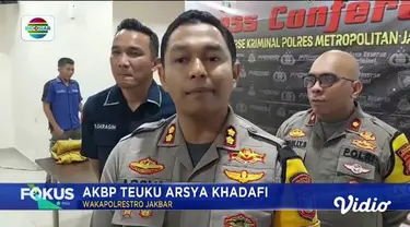 Simak informasi dalam Fokus Pagi edisi (07/09) dengan topik-topik pilihan sebagai berikut, Pria Bawa Senjata Tajam Dilumpuhkan, Tersinggung, Guru Aniaya Siswa di Kelas, Dua Penjambret Diamuk Massa, Tiga Rumah Ludes Terbakar, Tawuran Remaja.