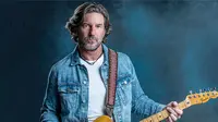 Brett James: Tragic Plane Crash Claims Grammy-Winning Musician's Life