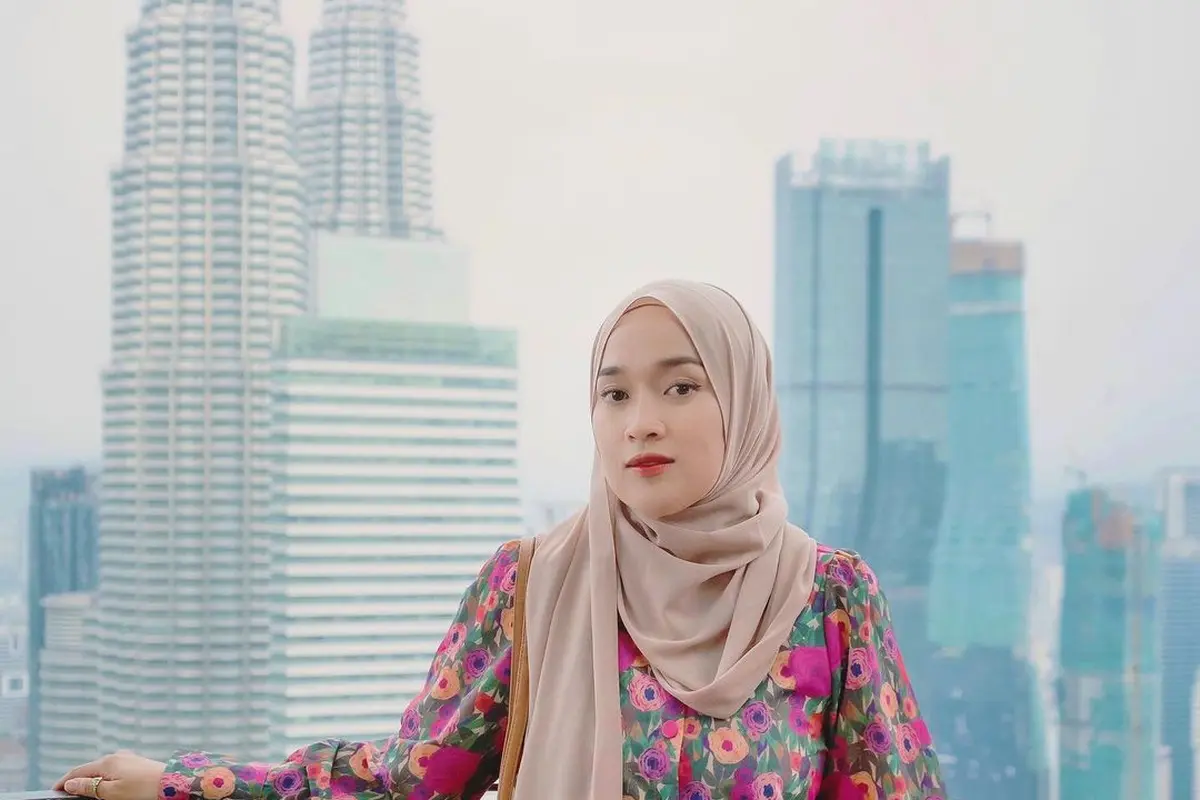 6 Artis Ini Setia Berhijab dan Tidak Ubah Penampilan Usai Cerai, Banjir Pujian