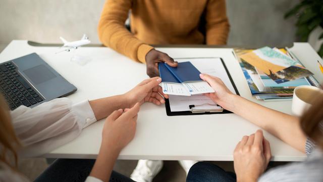 Wajib Tahu Hal Pertama Ini Sebelum Kirim Lamaran ke Luar Ngeri (photo by freepik)