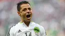 8. Javier Hernandez (Mexico) - Meski sudah tidak sepopuler dulu, mantan bomber Manchester United ini penampilannya tetap layak ditunggu. Dirinya mmasih menjadi andalan utama di lini depan Mexico. (AFP/Franck Fife)